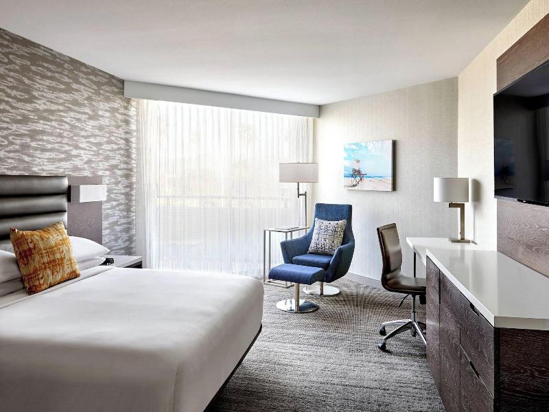 Ventura Beach Marriott image
