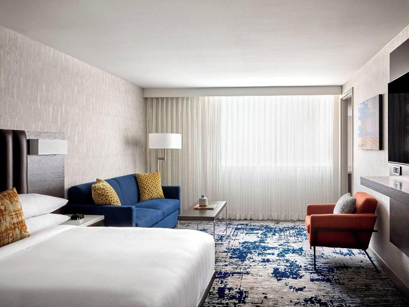 Ventura Beach Marriott image