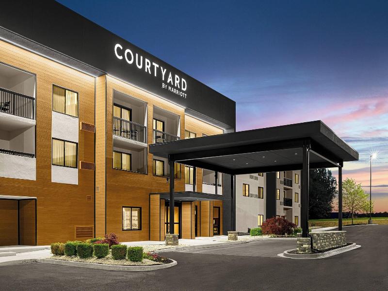 Courtyard Paducah image