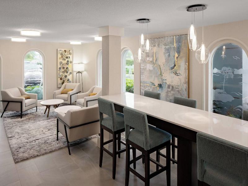 Fairfield Inn & Suites Palm Beach image