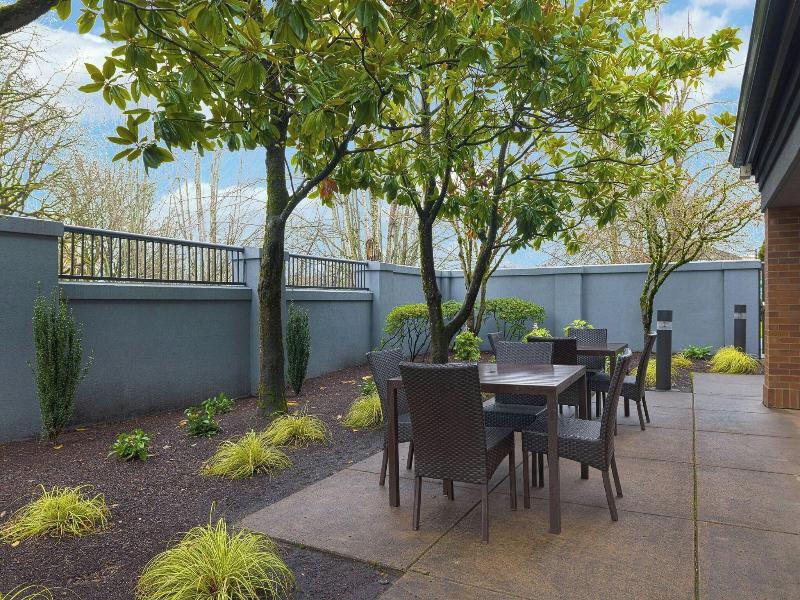Courtyard Portland Southeast/Clackamas image