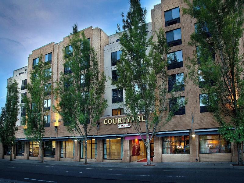 Courtyard Portland Downtown/Convention Center image