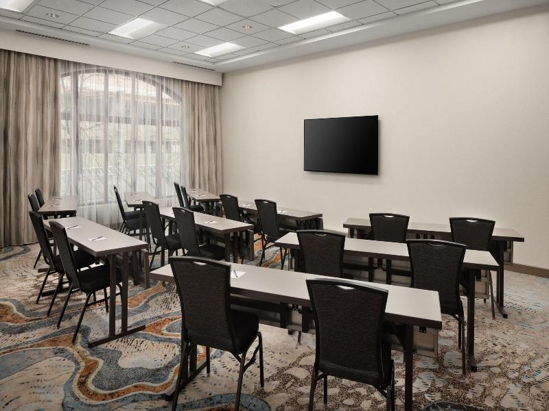Residence Inn Portland Downtown/RiverPlace image