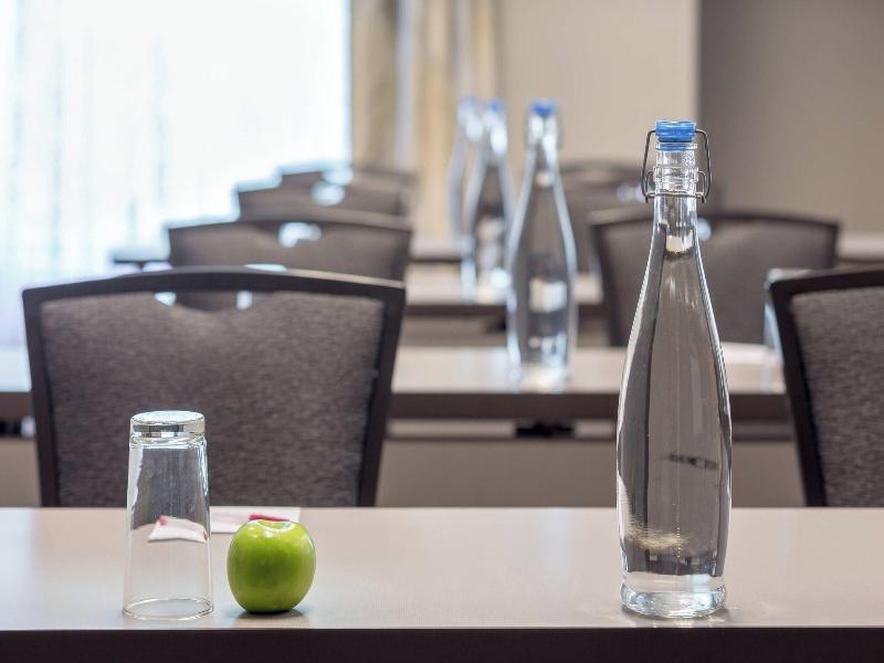 Residence Inn Portland Downtown/RiverPlace image