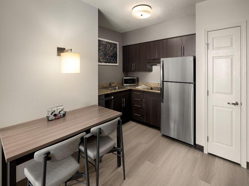 Residence Inn Portland Downtown/RiverPlace image