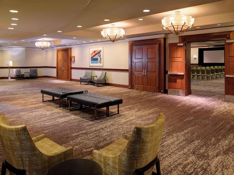 Newport News Marriott at City Center image