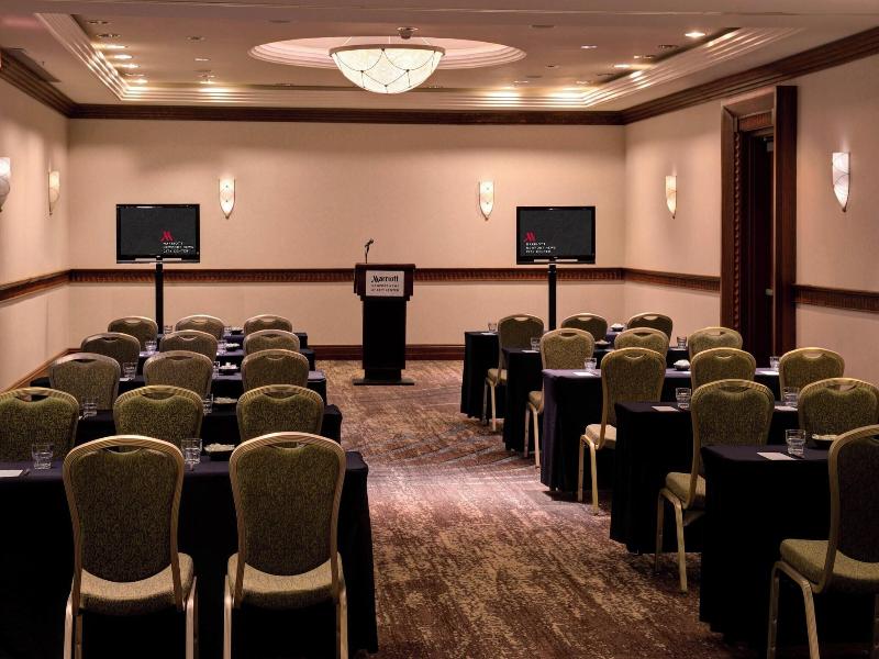 Newport News Marriott at City Center image