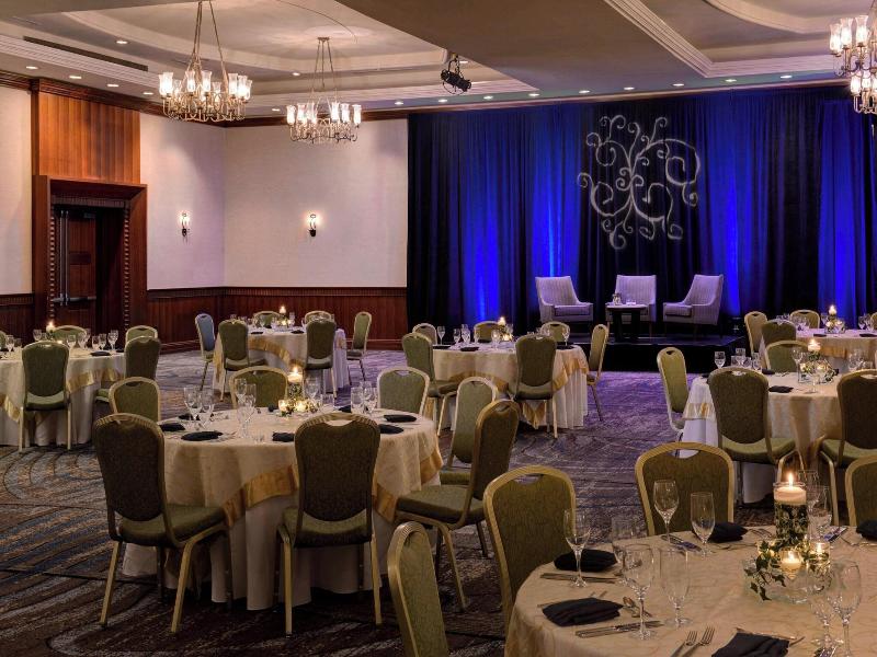 Newport News Marriott at City Center image