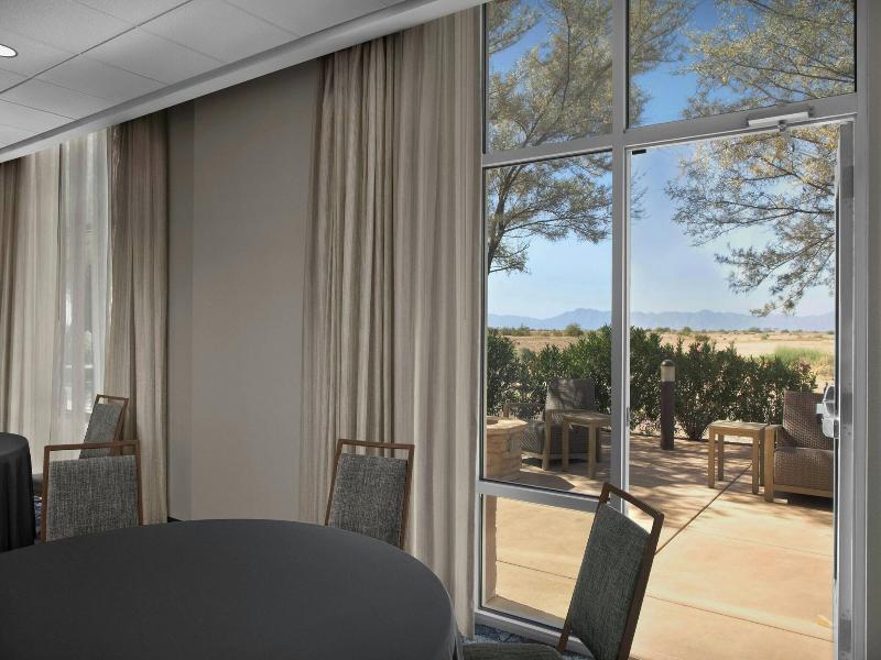 Courtyard Phoenix Chandler/Fashion Center image