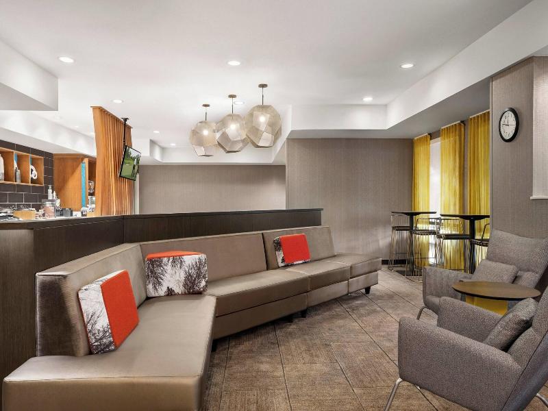 SpringHill Suites Phoenix Chandler/Fashion Center image