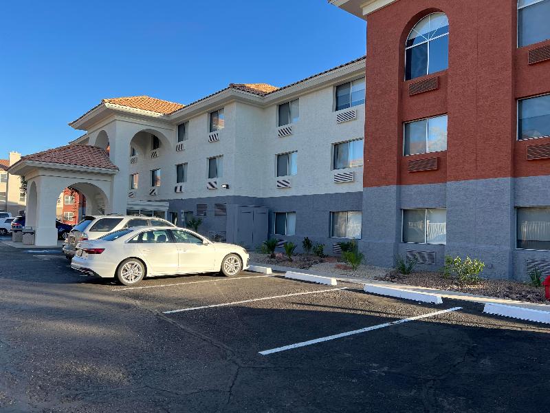Holiday Inn Express & Suites Phoenix - Mesa West