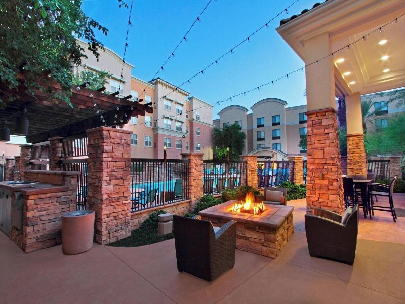 Residence Inn by Marriott Phoenix Glendale Sports image