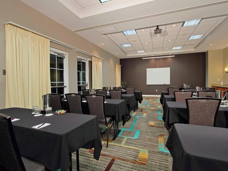 Residence Inn by Marriott Phoenix Glendale Sports image