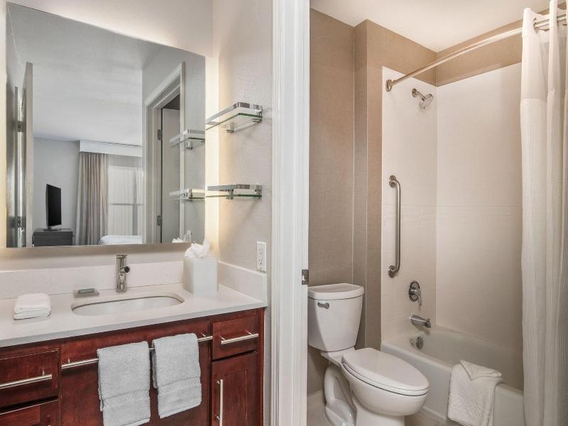 Residence Inn by Marriott Phoenix Glendale Sports image
