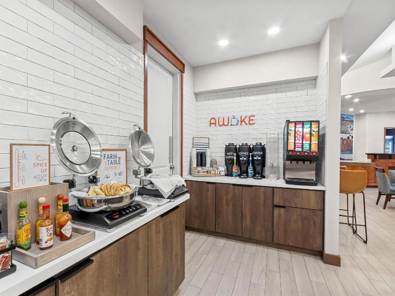 Residence Inn Phoenix Goodyear image