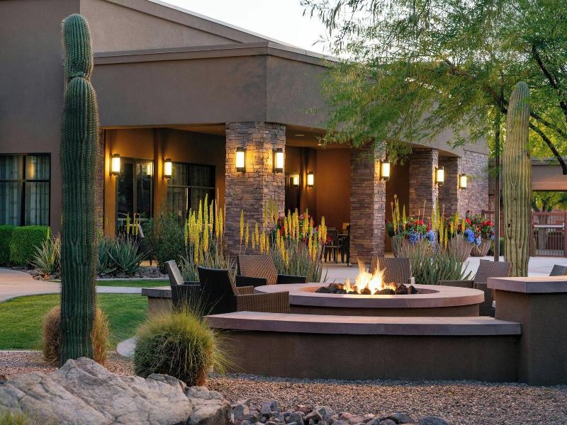 Courtyard Scottsdale Salt River image