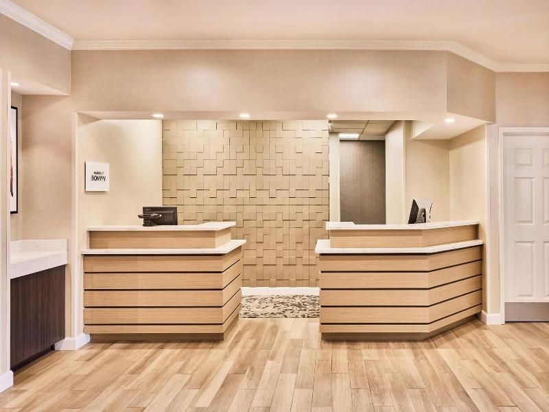 Residence Inn Scottsdale North image