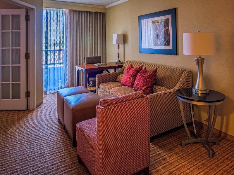 Scottsdale Marriott Suites Old Town image