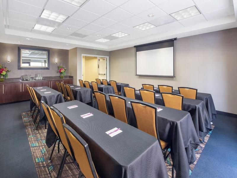 Residence Inn Phoenix NW/Surprise image