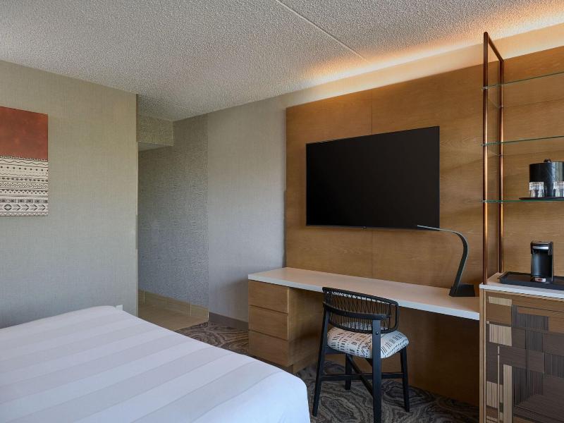 Phoenix Marriott Tempe at The Buttes image