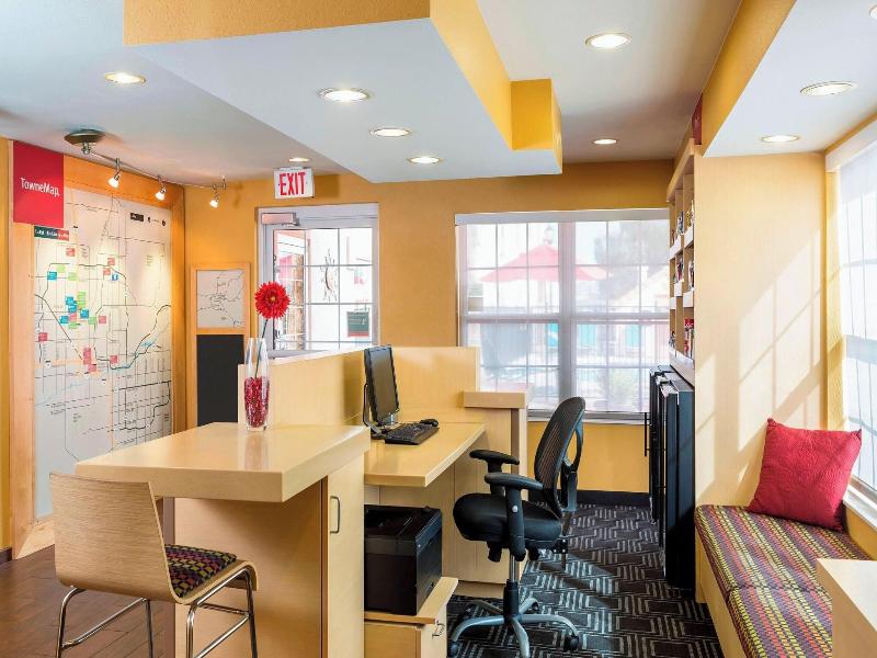 TownePlace Suites Phoenix North image