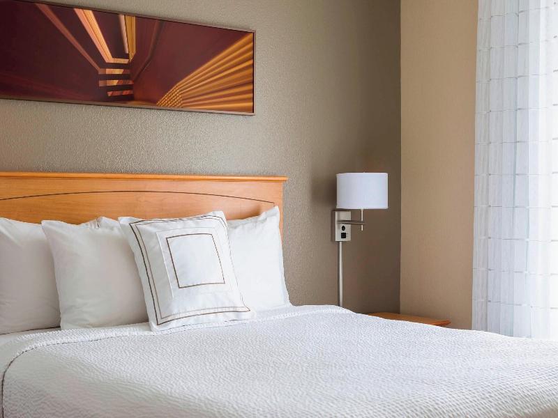 TownePlace Suites Phoenix North image