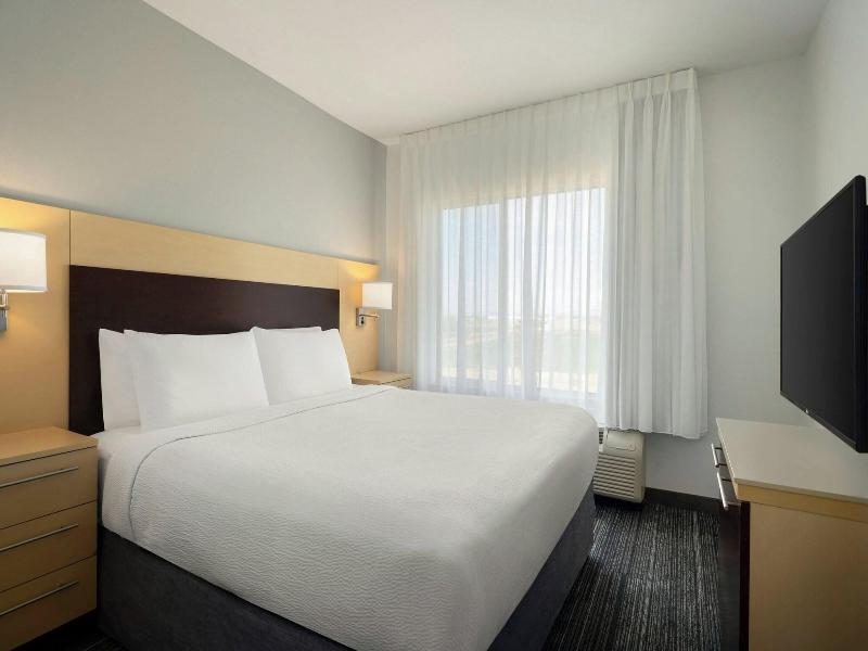 TownePlace Suites Phoenix Goodyear image