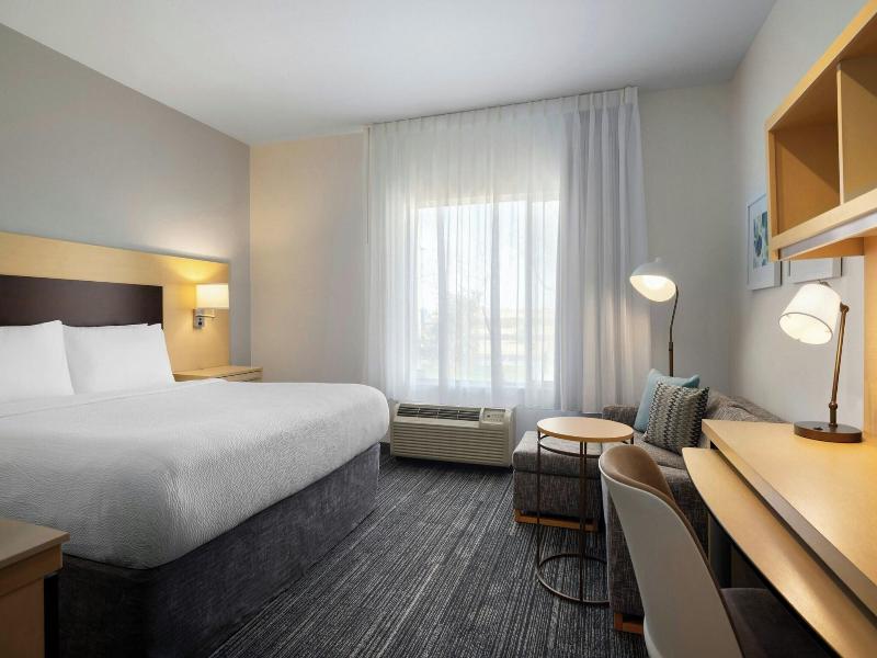 TownePlace Suites Phoenix Goodyear image