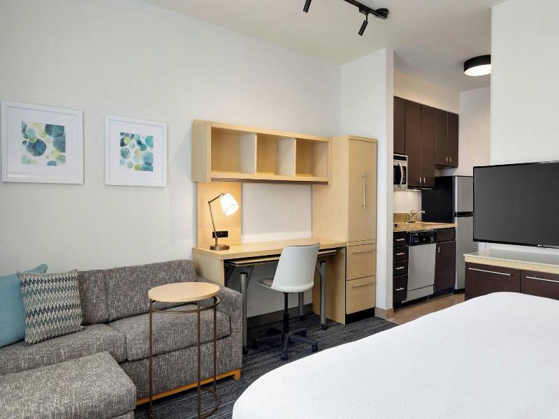 TownePlace Suites Phoenix Goodyear image