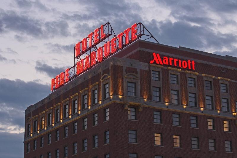 Peoria Marriott Pere Marquette image