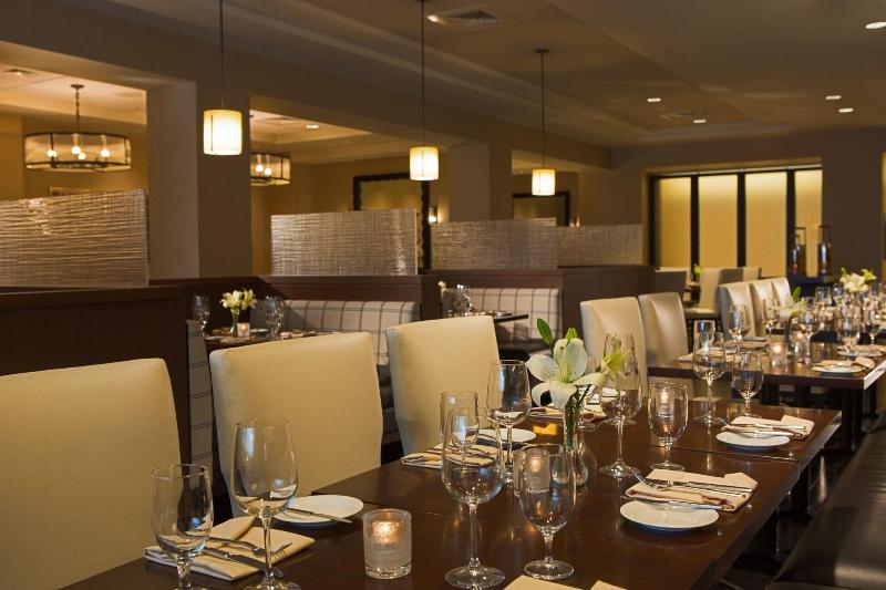 Peoria Marriott Pere Marquette image