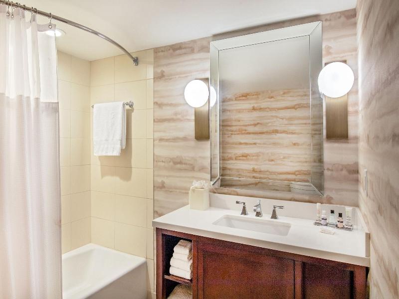 Peoria Marriott Pere Marquette image