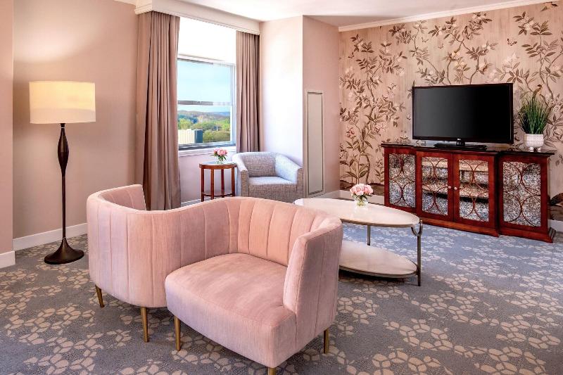 Peoria Marriott Pere Marquette image