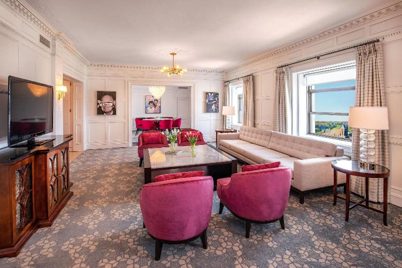 Peoria Marriott Pere Marquette image
