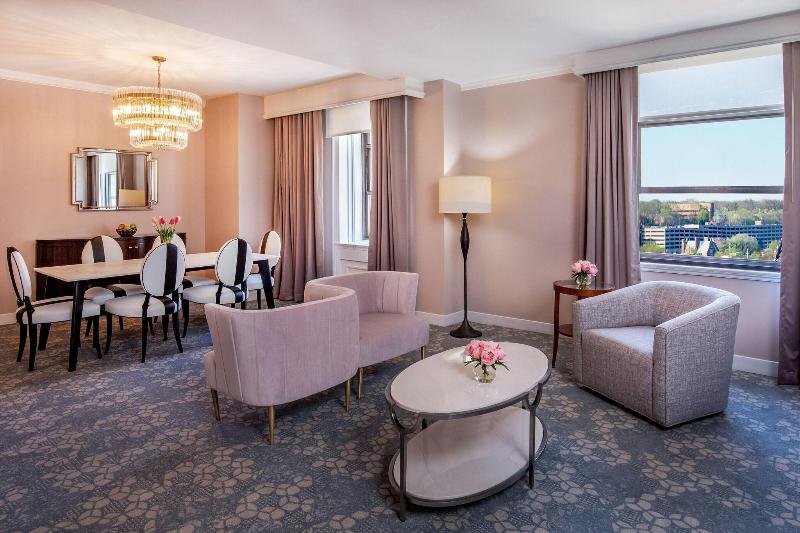 Peoria Marriott Pere Marquette image