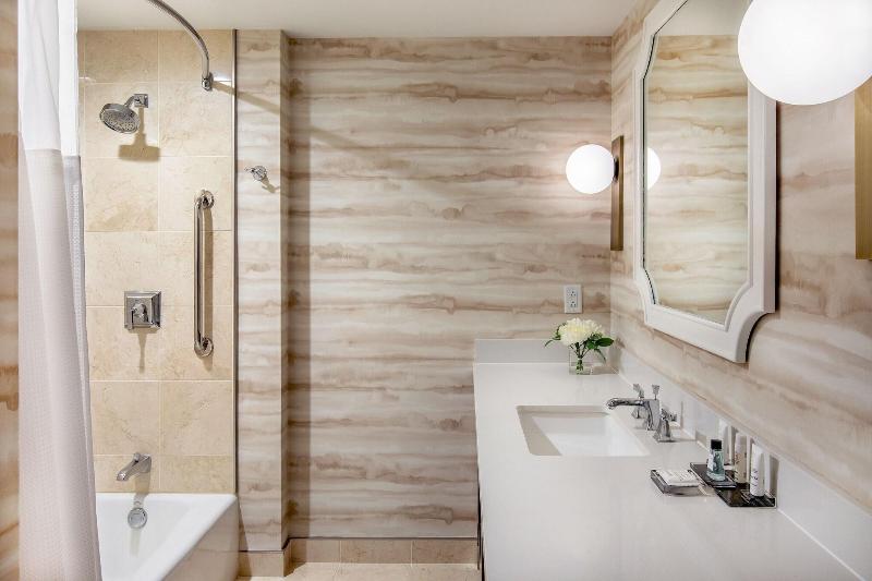 Peoria Marriott Pere Marquette image