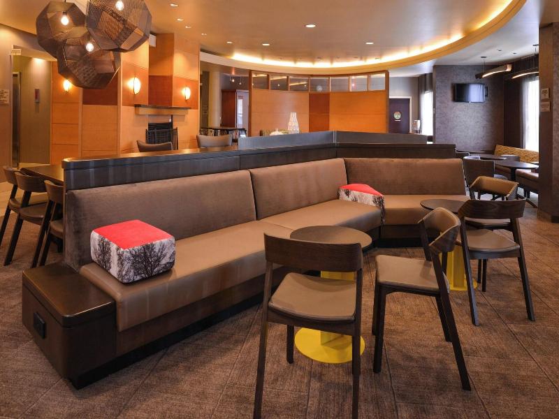 SpringHill Suites Pittsburgh Mills image