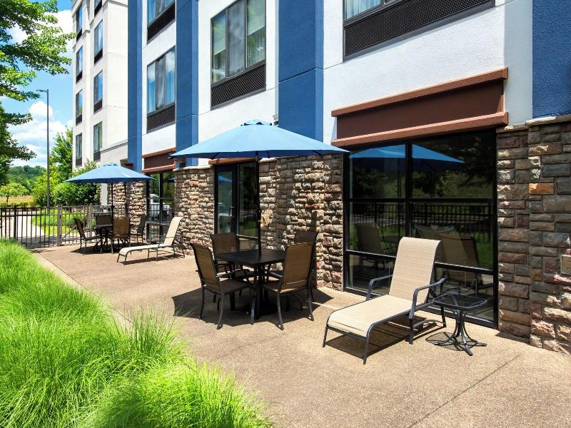 SpringHill Suites Pittsburgh Mills image