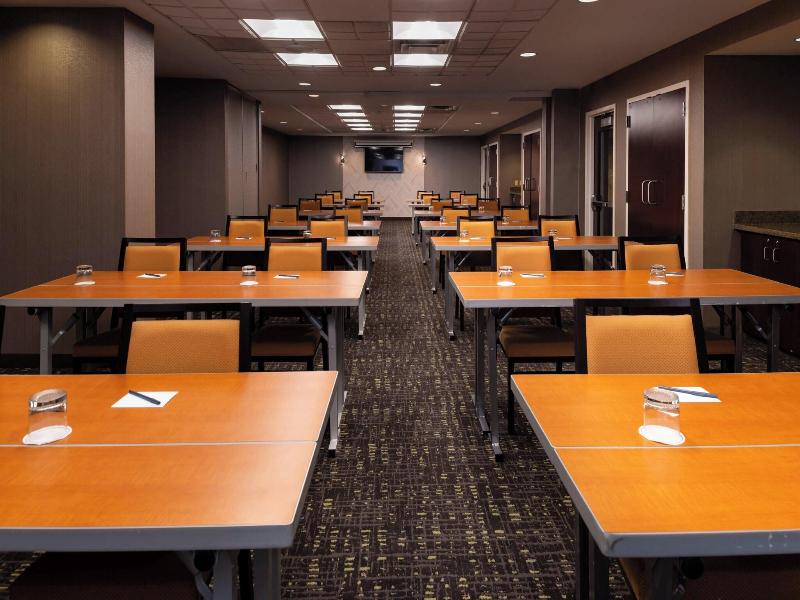 SpringHill Suites Pittsburgh North Shore image