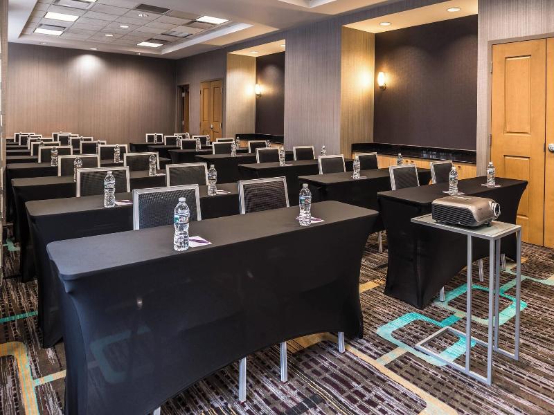 Residence Inn Pittsburgh North Shore image