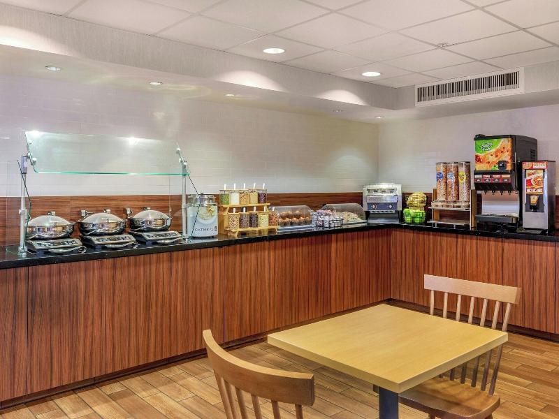 Fairfield Inn Portsmouth Seacoast image