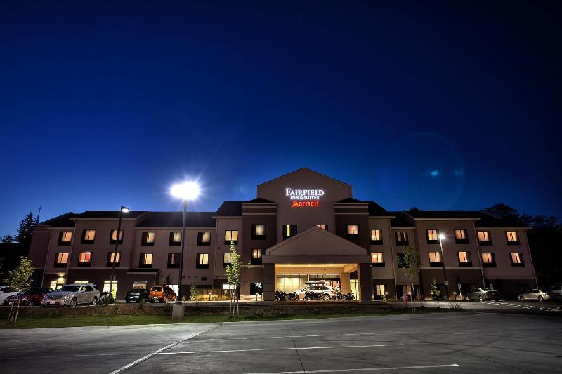 Fairfield Inn & Suites Moscow image