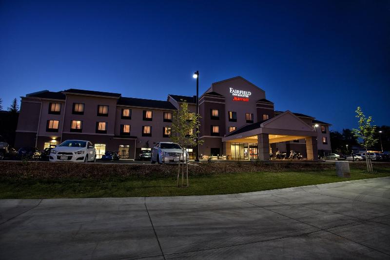 Fairfield Inn & Suites Moscow image