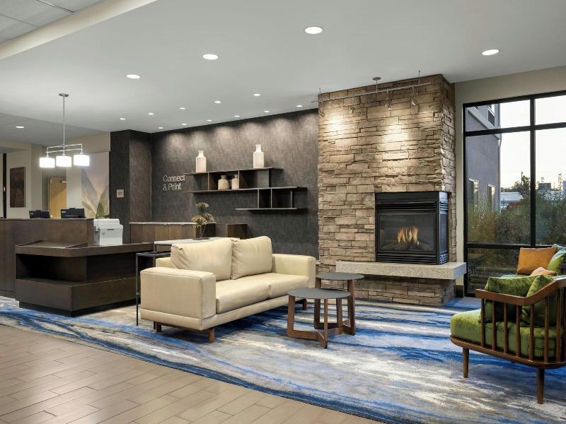 Fairfield Inn & Suites Moscow
