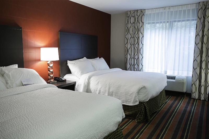 Fairfield Inn & Suites Moscow image