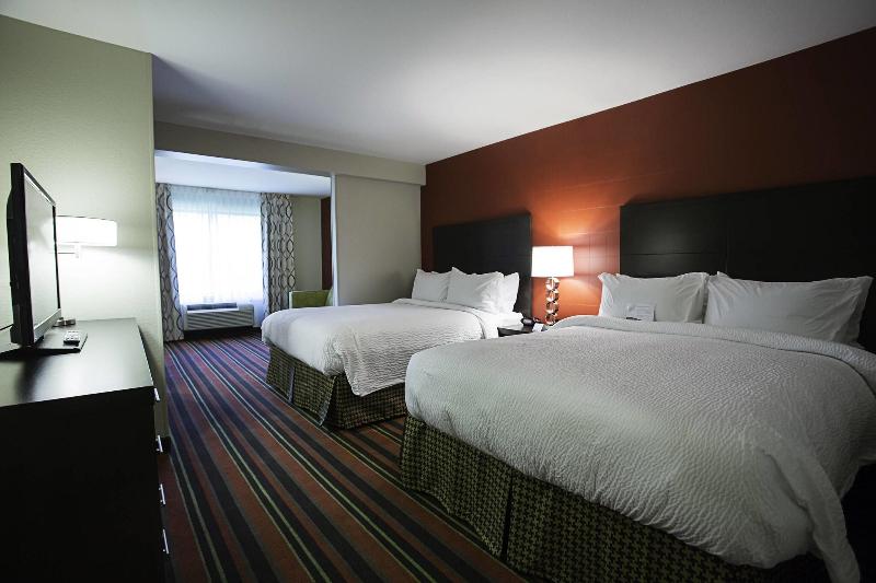 Fairfield Inn & Suites Moscow image