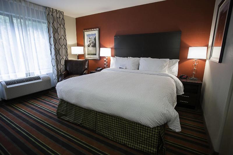 Fairfield Inn & Suites Moscow image