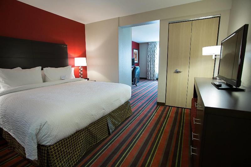 Fairfield Inn & Suites Moscow image