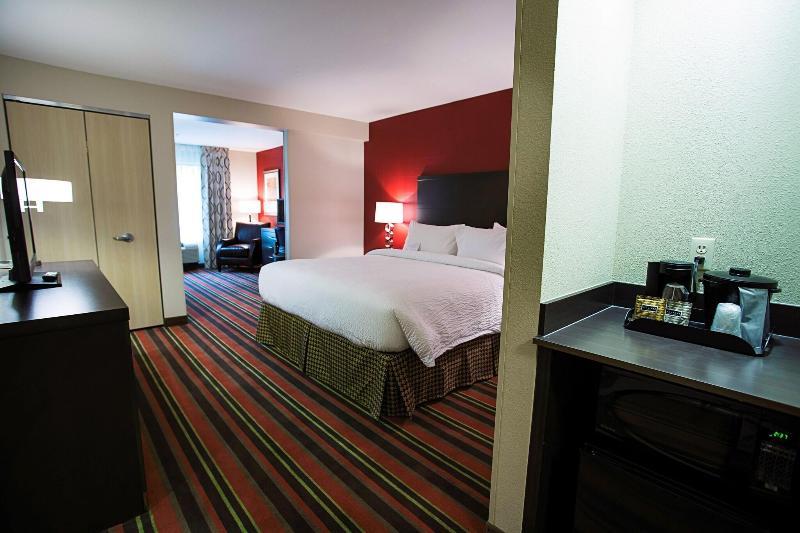 Fairfield Inn & Suites Moscow image
