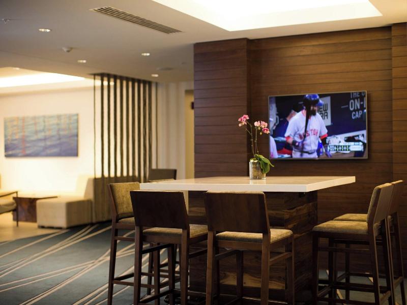 Newport Marriott image
